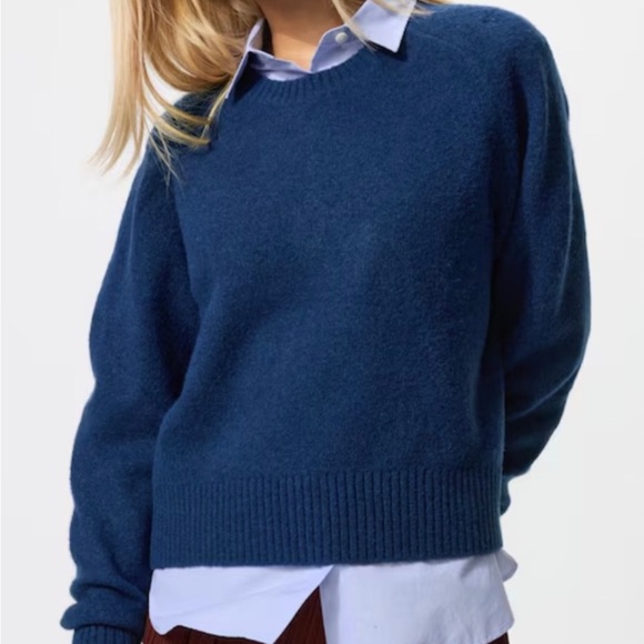 Uniqlo Men/Women Pigeon Blue 3D Soufflé Yarn Sweater